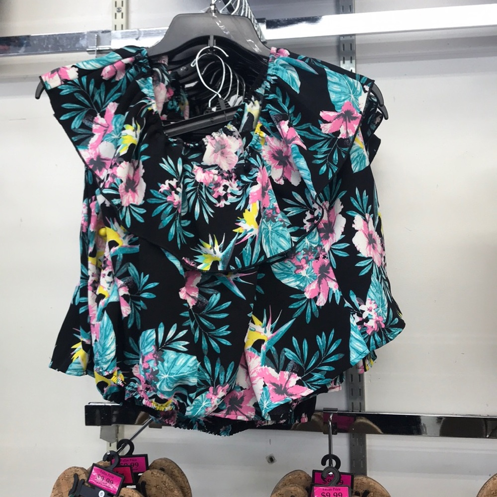 Top and short set